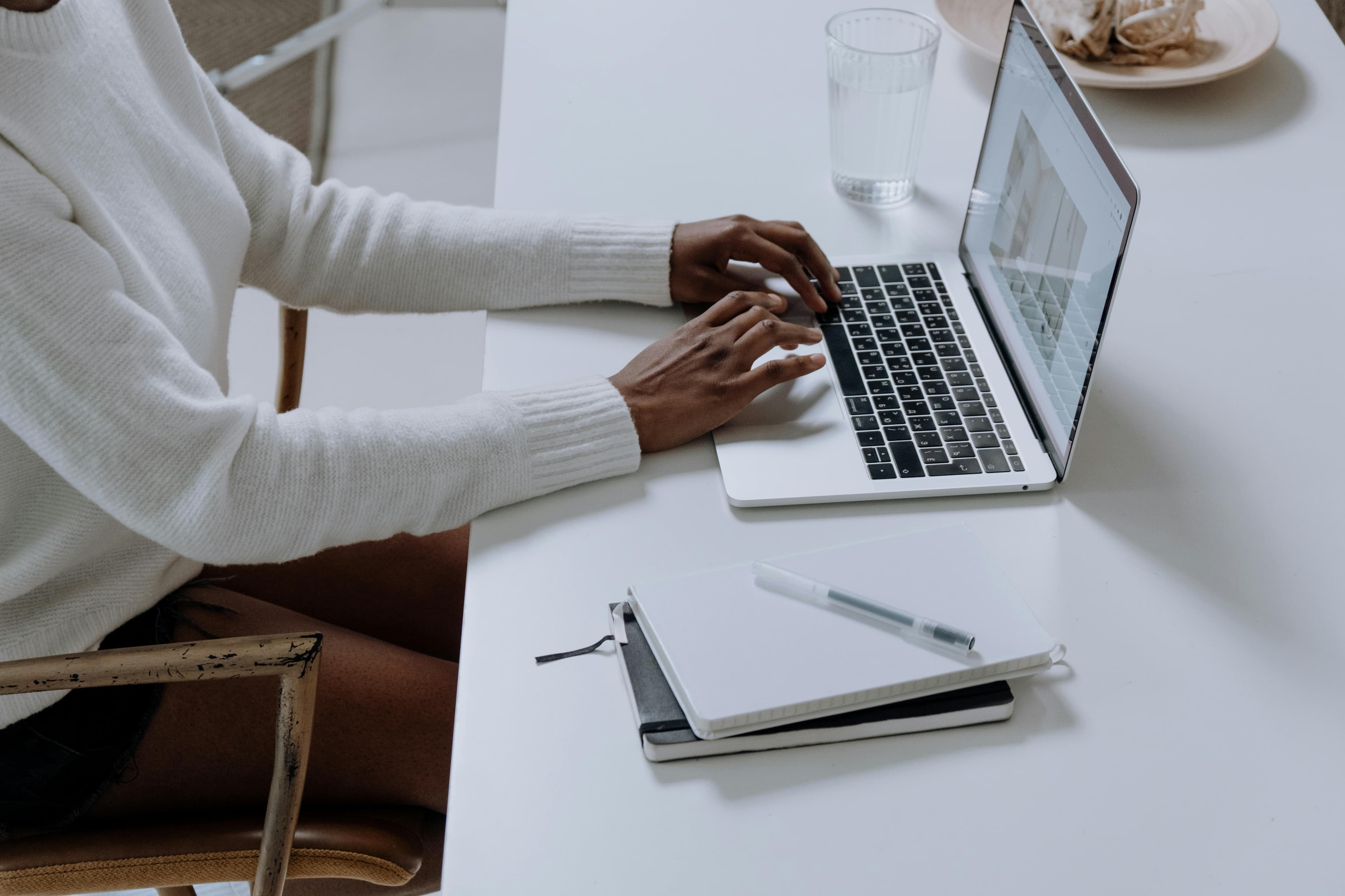 How to Send Mass Email Outreach Emails: A Complete Guide