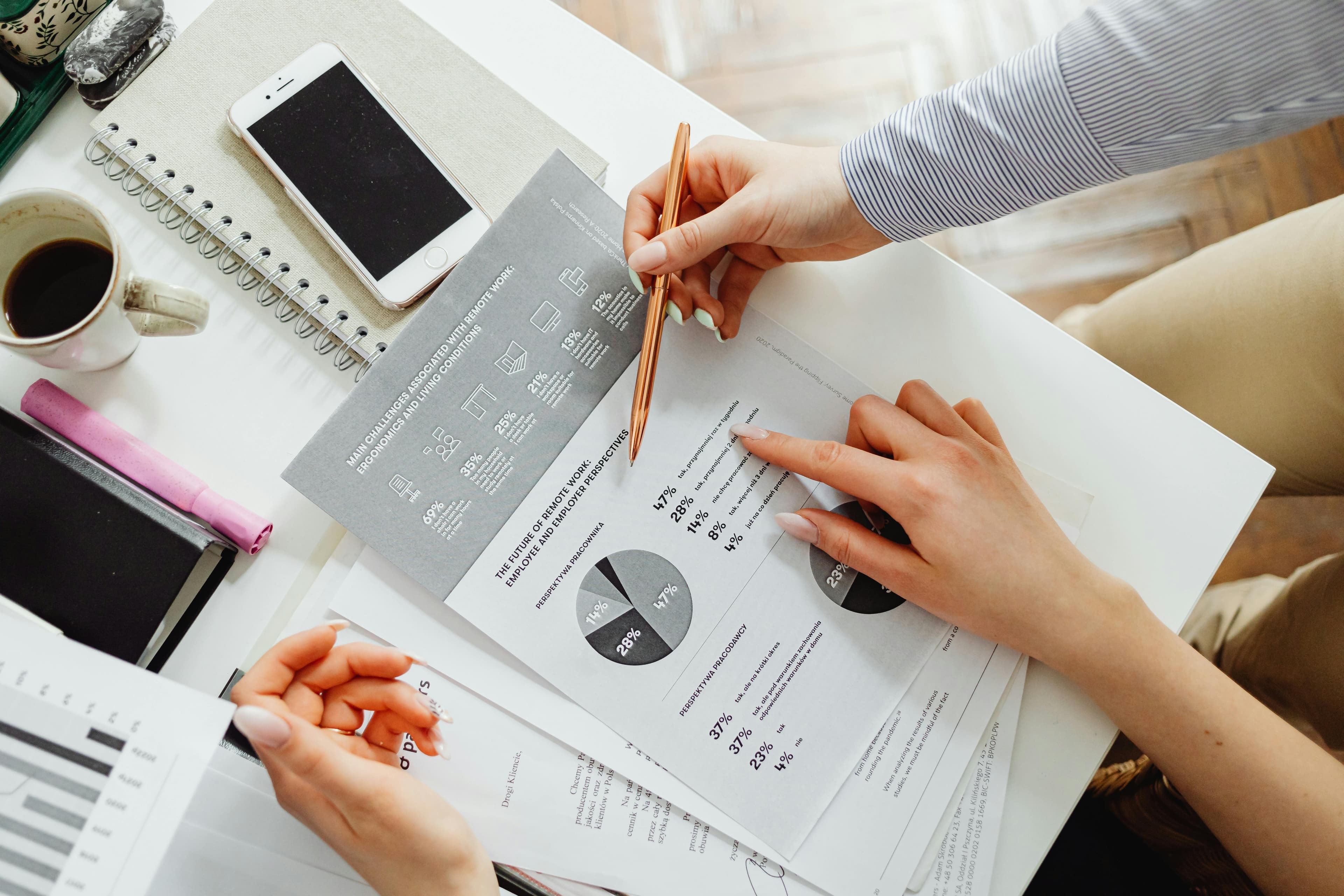Mastering Customer Acquisition Cost Benchmarks for Tech Startups